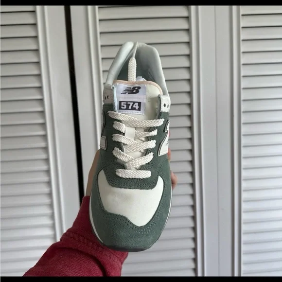 New Balance 574 Sneakers - Picture 2 of 8